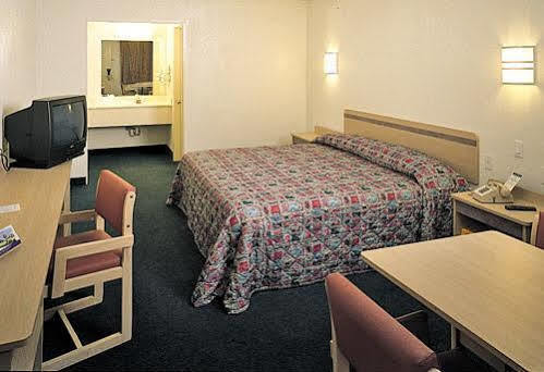 Oyo Hotel Tulsa Ok, I-44 Εξωτερικό φωτογραφία